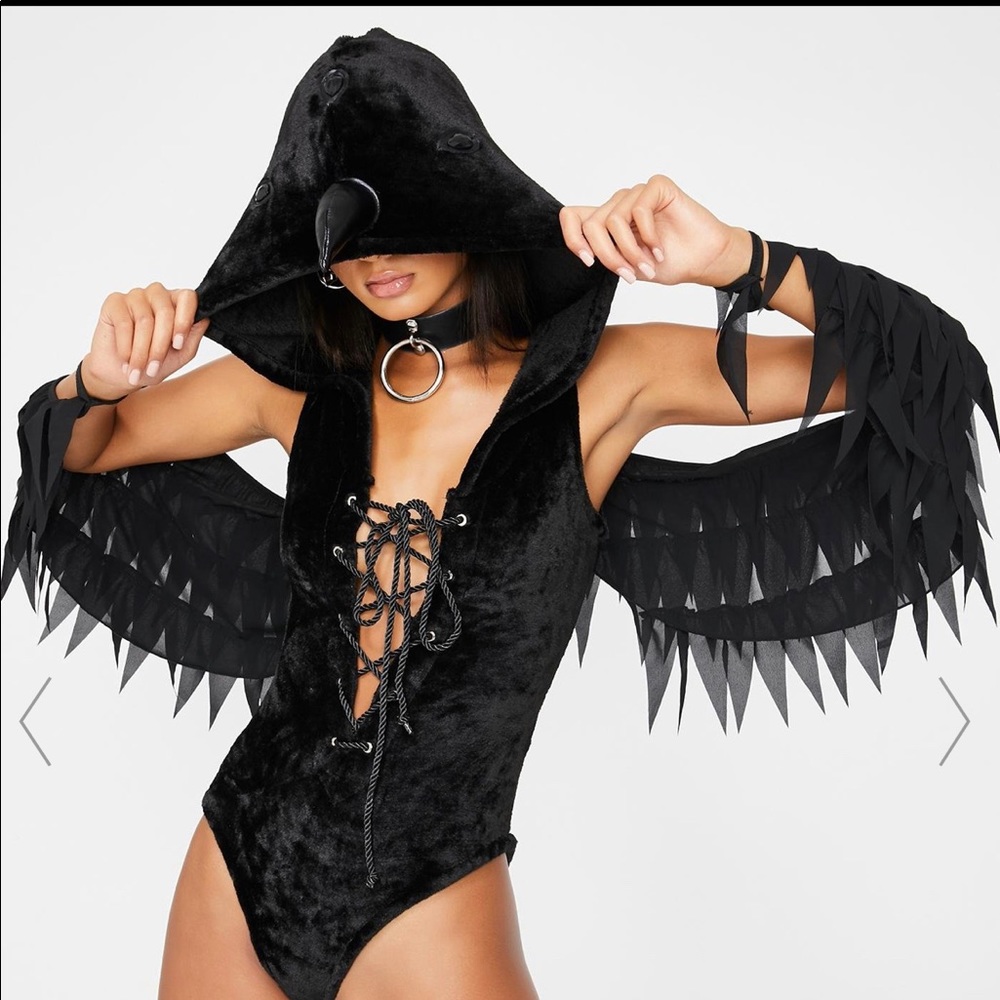 Watchful raven dollskill costume